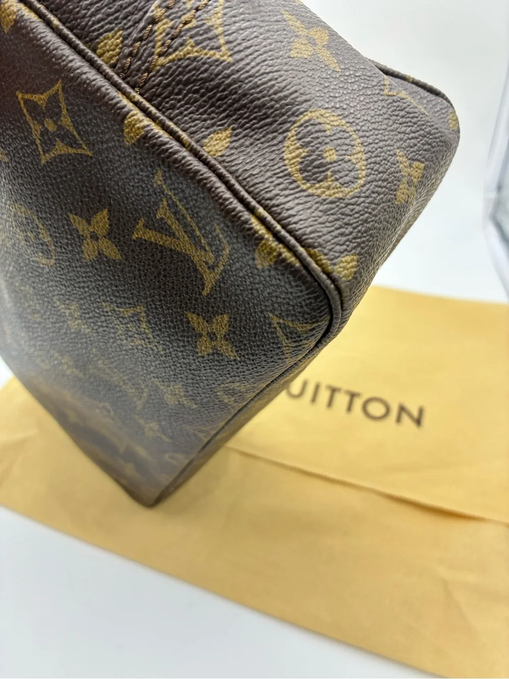 Louis Vuitton vintage monogram trousse 28 toiletry  bag with LV dust bag